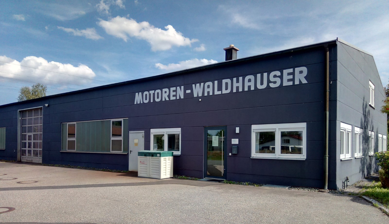 Firmengebäude Motoren Waldhauser